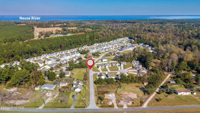 $359,900 | 445 Peregrine Ridge Drive, New Bern, NC 28560