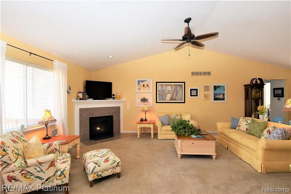 104 Sedum Howell, MI 48843 - Photo 3 of 33 Gallery Image 3