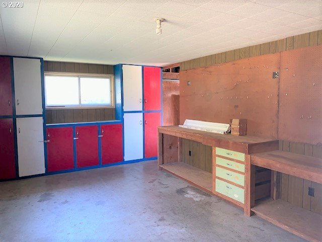 4044 Jasper Road Springfield, OR 97478 - Photo 14 of 15