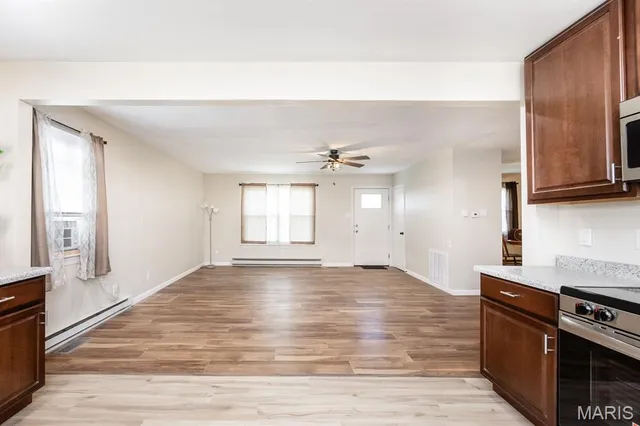 $199,999 | 2309 South 6th Street, Fayetteville, IL 62258