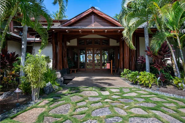 $17,500,000 | 68-1028 Honokaope Place, Kamuela, HI 96743