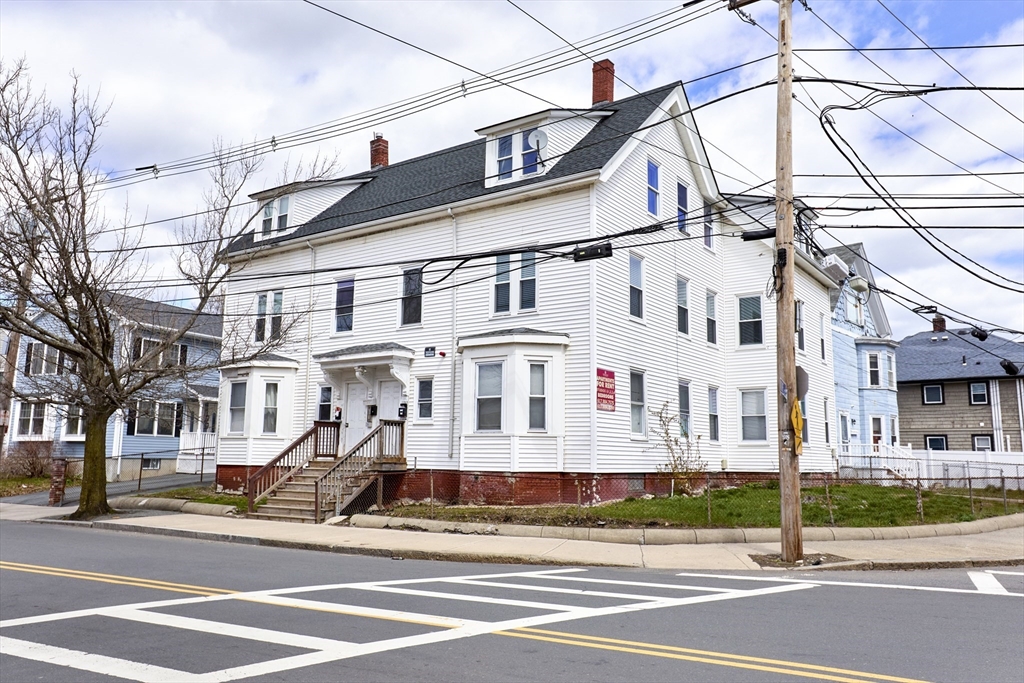 133 Chestnut Street Lynn, MA 01902 - Photo 2 of 20