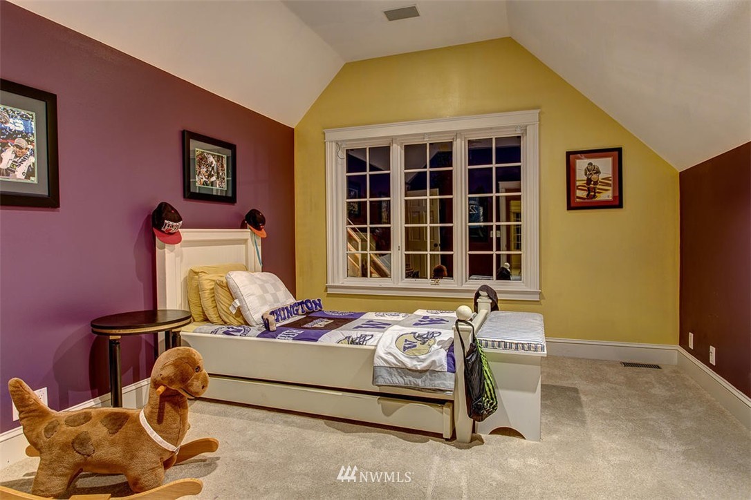 848 Evergreen Point Road Medina, WA 98039 - Photo 15 of 25