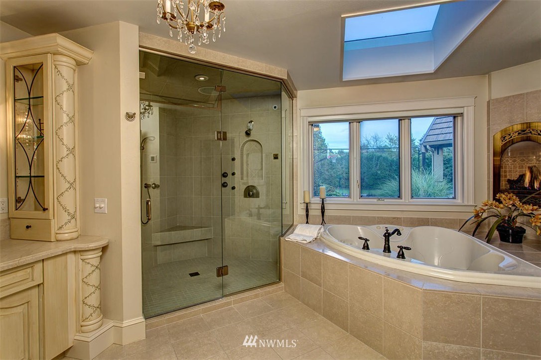 848 Evergreen Point Road Medina, WA 98039 - Photo 18 of 25