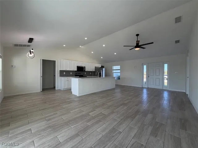 $1,995 | 1018 Vogiantzis Parkway, Cape Coral, FL 33909