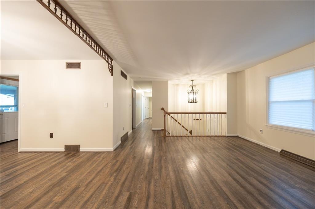 129 Green Brae Road Kittanning, PA 16201 - Photo 3 of 34 Gallery Image 3