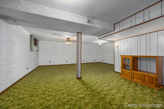 $340,000 | 250 Meadowlane Drive, Portland, MI 48875