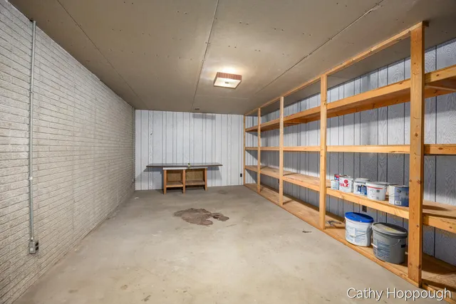 $340,000 | 250 Meadowlane Drive, Portland, MI 48875