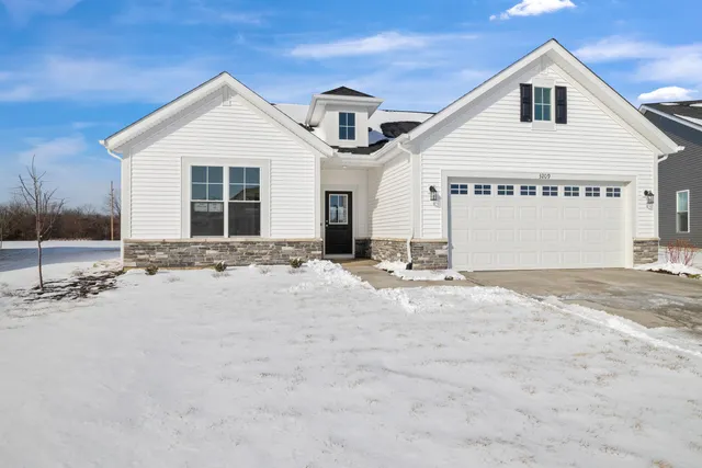 $384,411 | 3209 Hilltop Road, Valparaiso, IN 46385