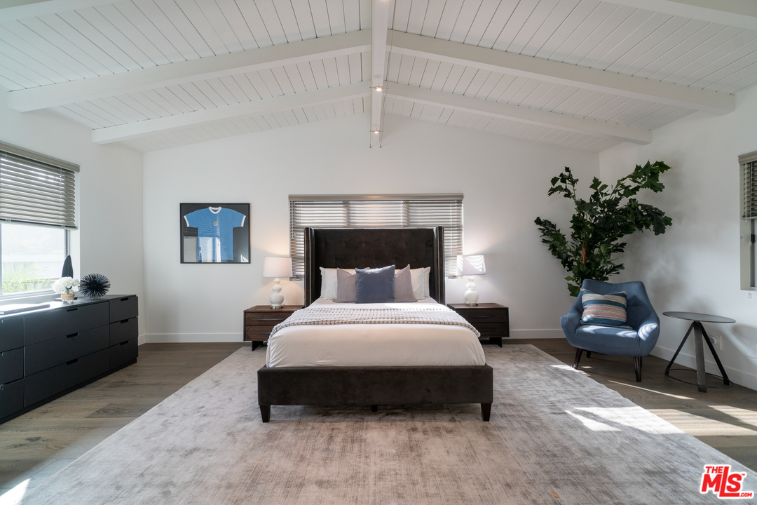 1536 Rising Glen Road Los Angeles, CA 90069 - Photo 29 of 41