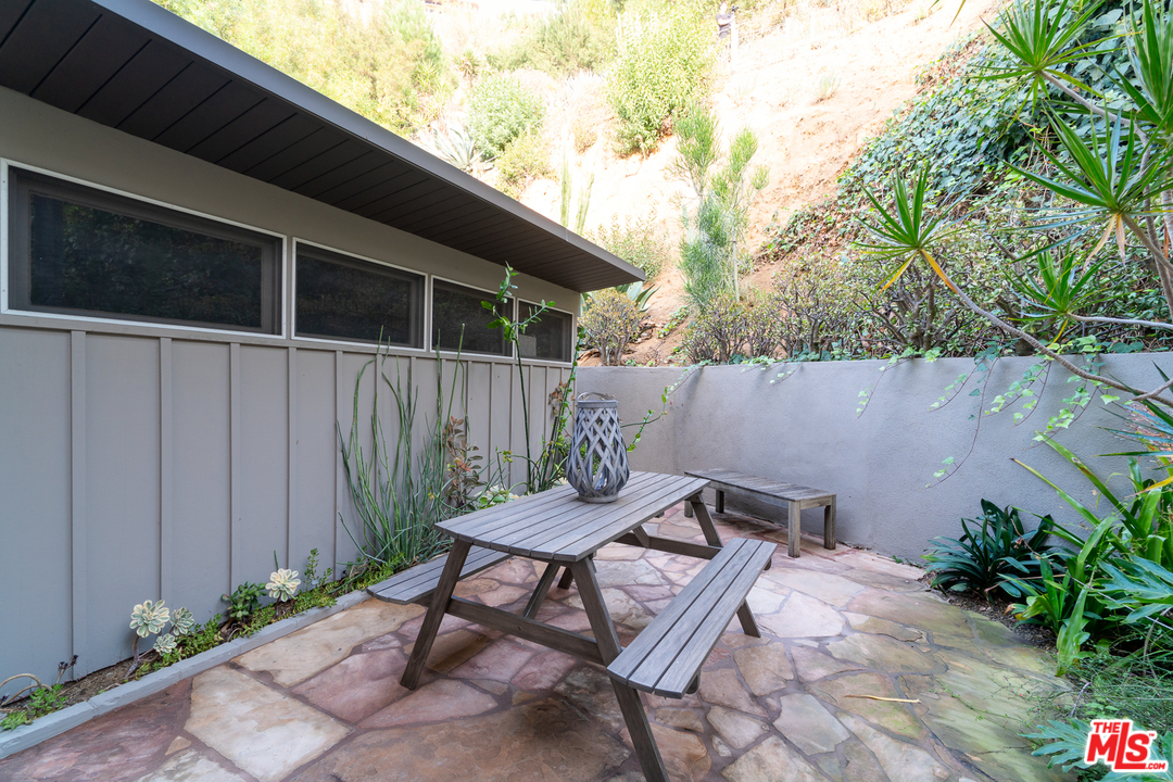 1536 Rising Glen Road Los Angeles, CA 90069 - Photo 41 of 41