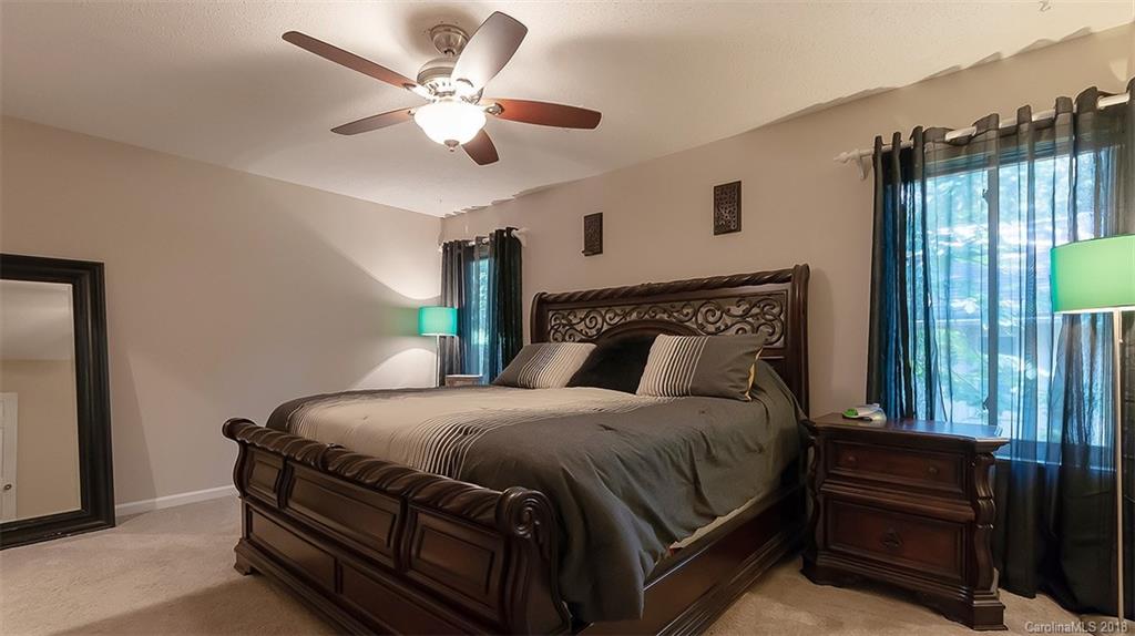 7701 Robin Crest Road Charlotte, NC 28226 - Photo 14 of 28 Gallery Image 14