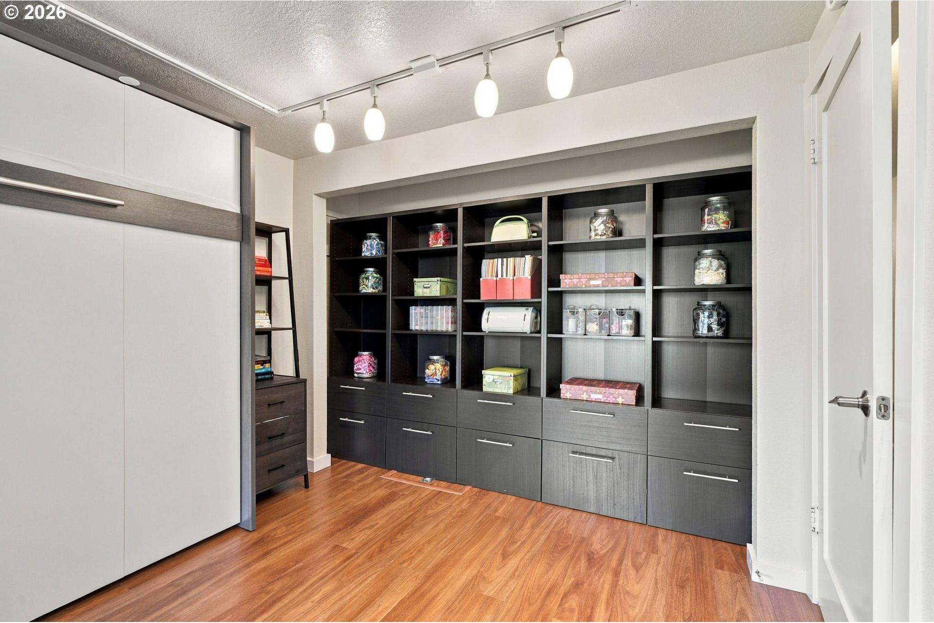 5630 South Riverside Lane, Unit 7 Portland, OR 97239 - Photo 20 of 40 Gallery Image 20