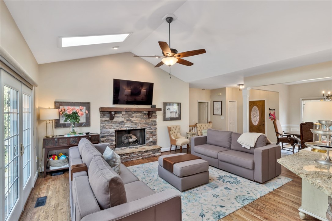 110 Red Maple Way Clemson, SC 29631 - Photo 4 of 22