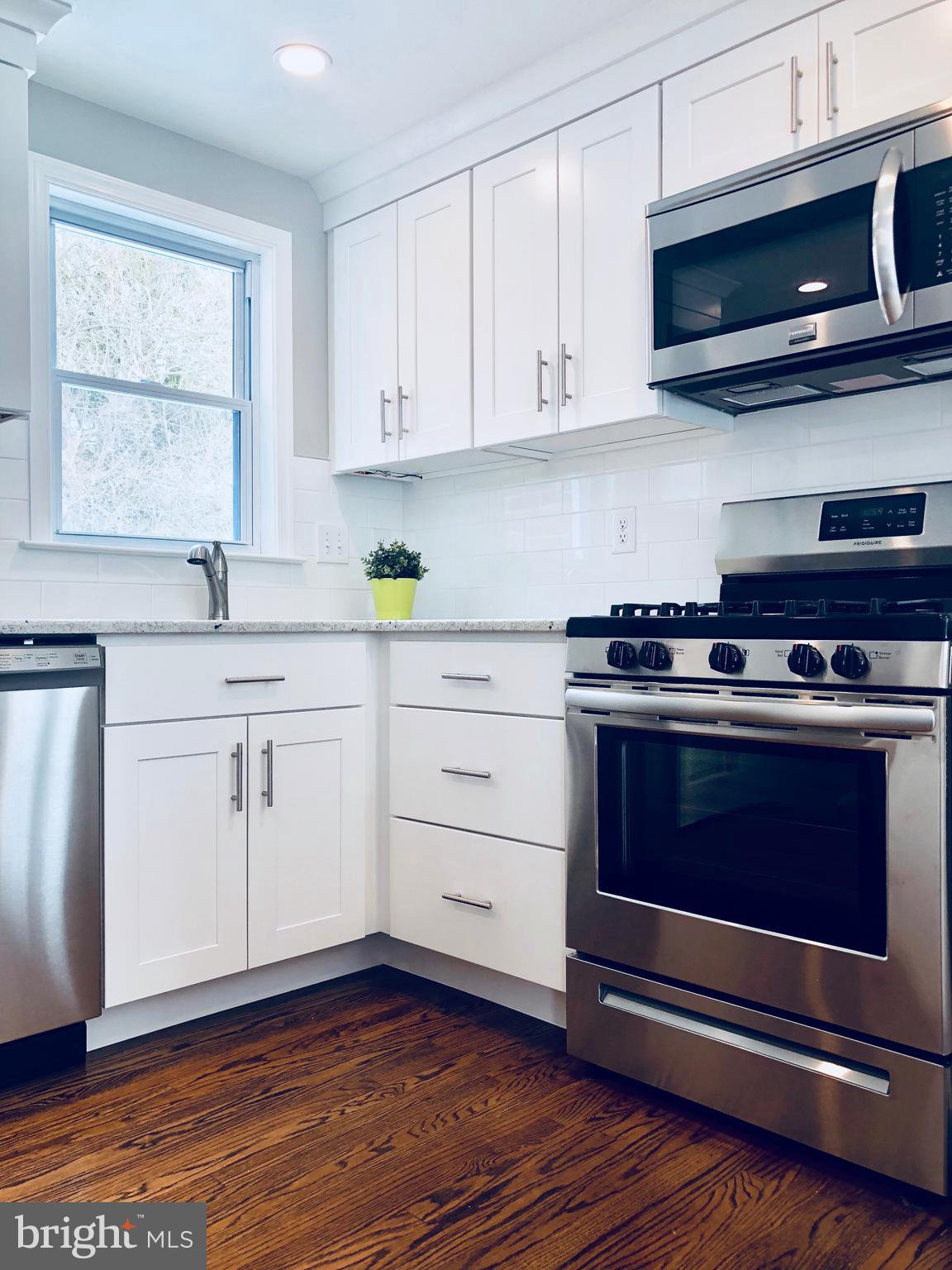 41 Moreland Road Paoli, PA 19301 - Photo 4 of 20 Kitchen