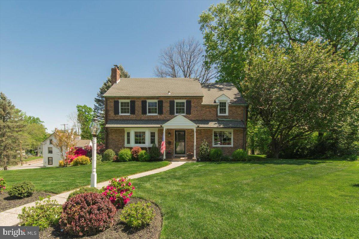 219 Hewett Road Wyncote, PA 19095 - Photo 4 of 39