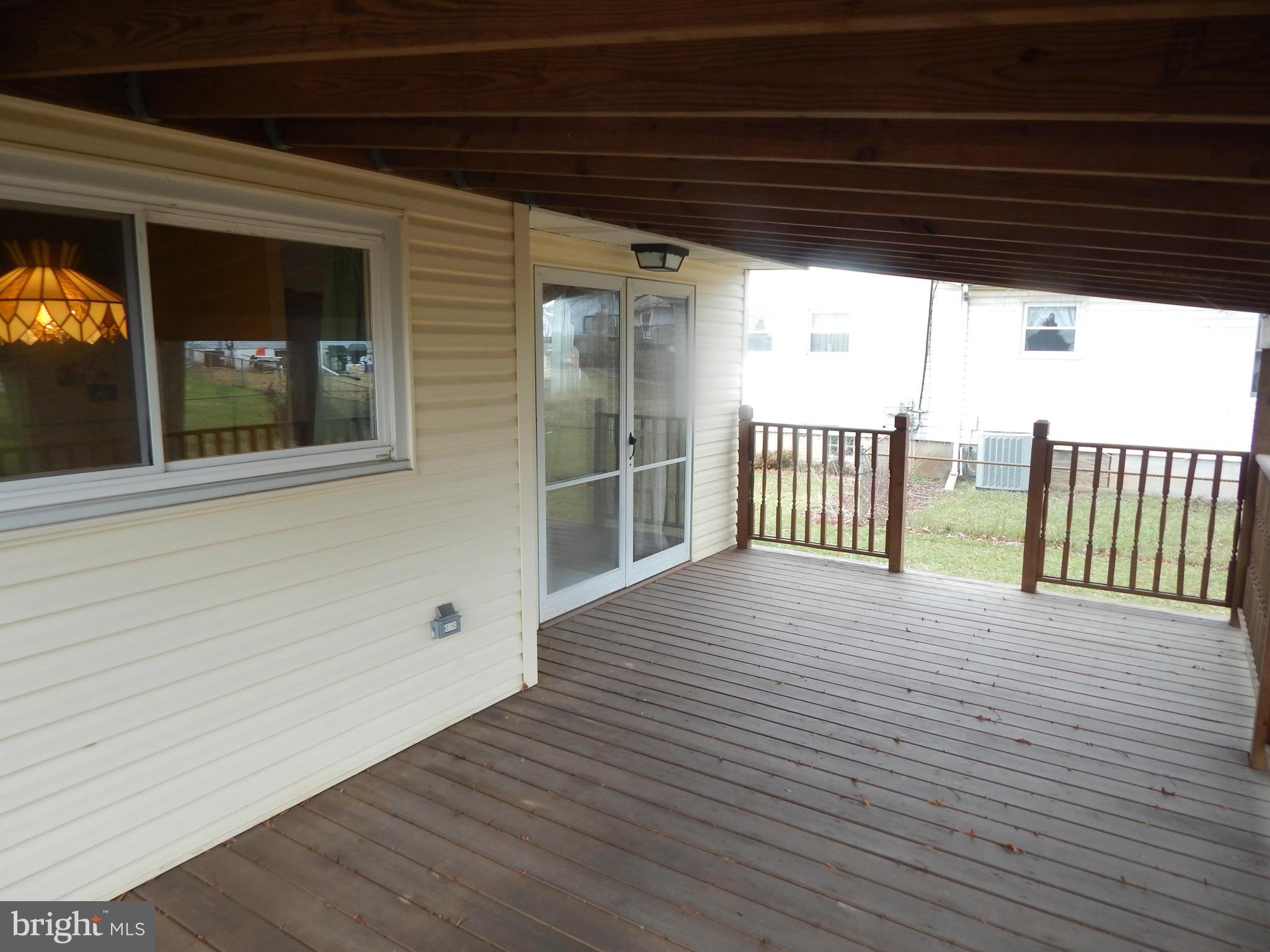 303 Highfalcon Road Reisterstown, MD 21136 - Photo 12 of 26 Sliders to Covered Deck