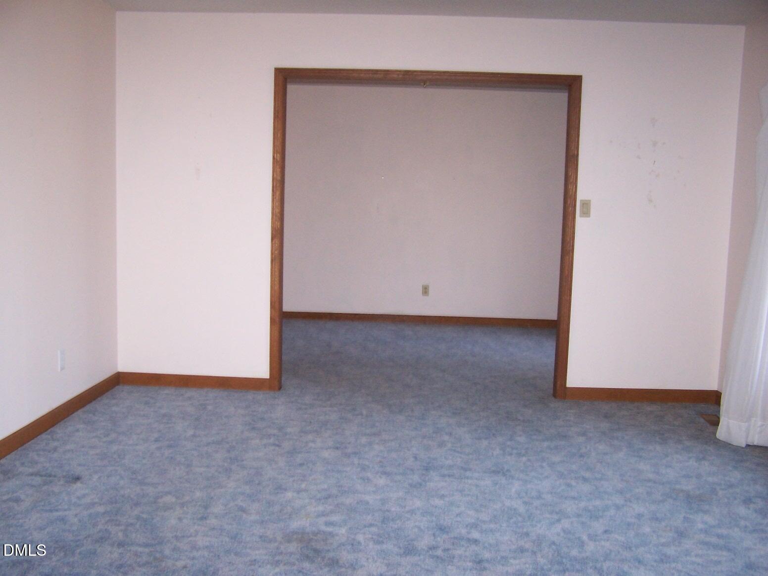 5008 Will-O-Dean Road Raleigh, NC 27616 - Photo 4 of 38 Living room