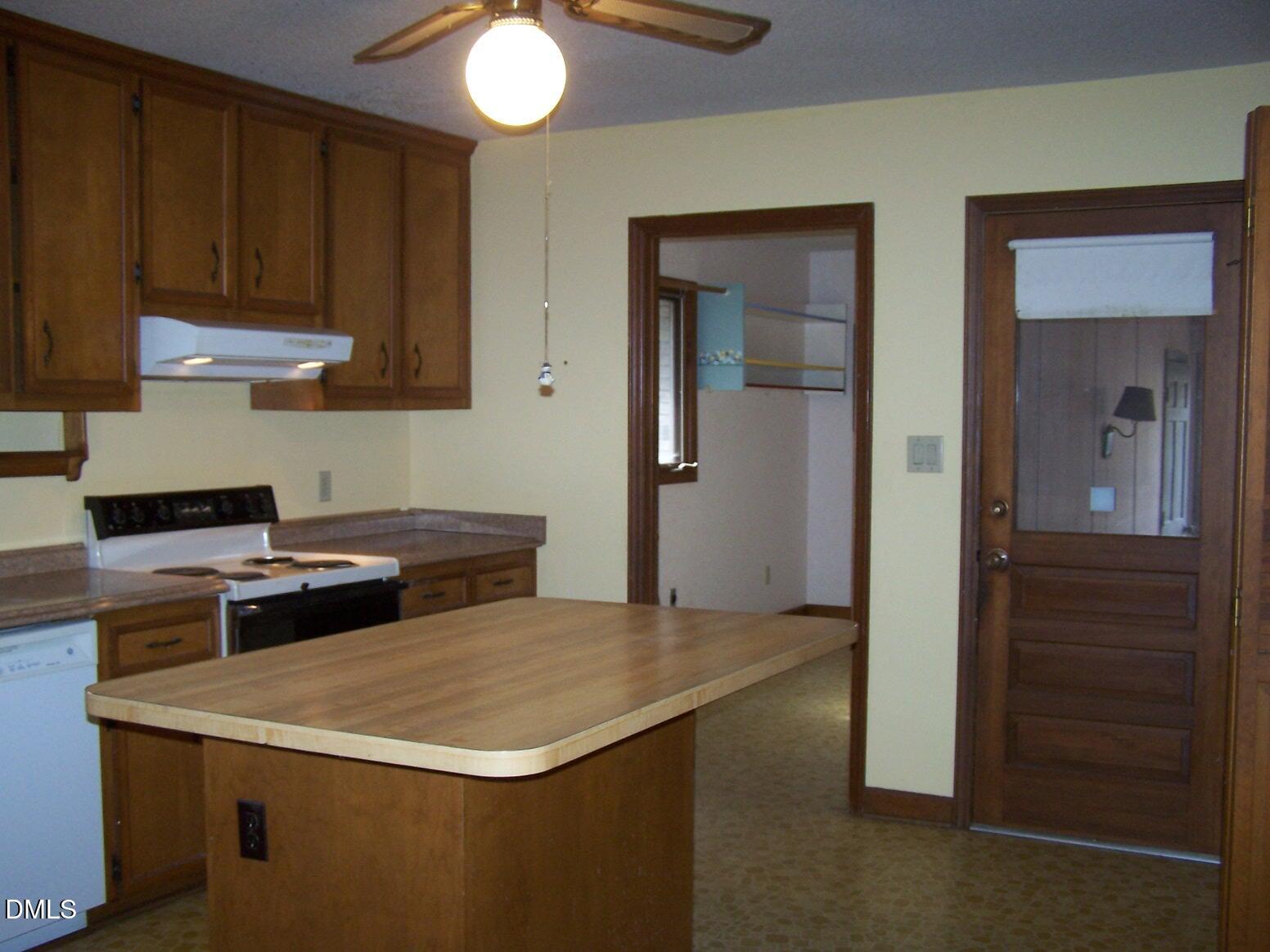 5008 Will-O-Dean Road Raleigh, NC 27616 - Photo 9 of 38 Kitchen