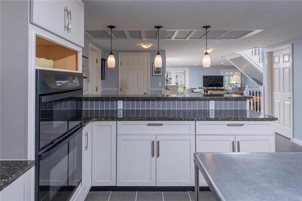 58 Ossipee Road York, ME 03902 - Photo 13 of 33 Photo