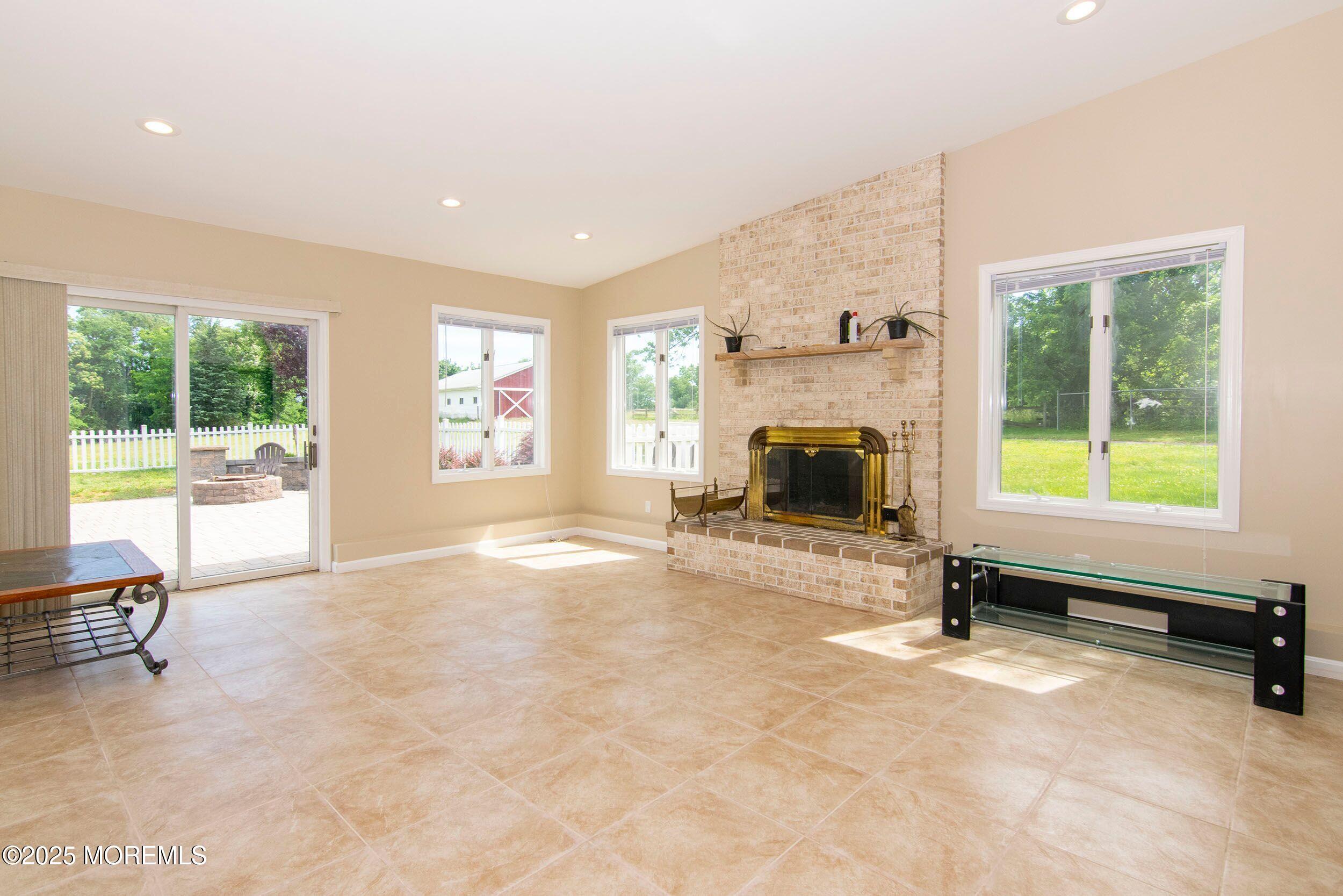 67 School Road Marlboro, NJ 07746 - Photo 11 of 42 Pt5U61Sg