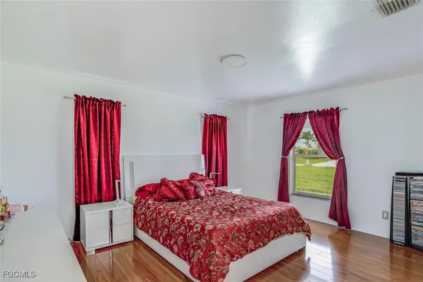 $1,600 | 1228 Northwest 14th Place, Cape Coral, FL 33993