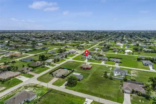 $1,600 | 1228 Northwest 14th Place, Cape Coral, FL 33993