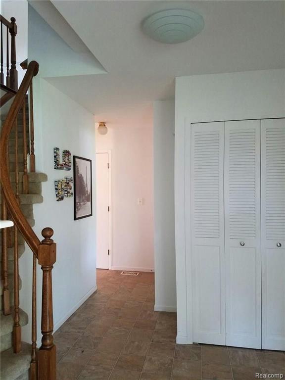 2833 Sandhurst Rochester Hills, MI 48307 - Photo 51 of 61