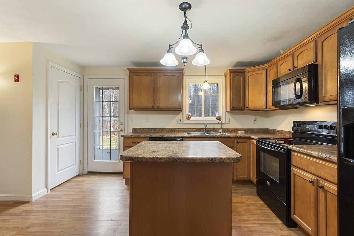96 Green Farm Road New Ipswich, NH 03071 - Photo 22 of 29