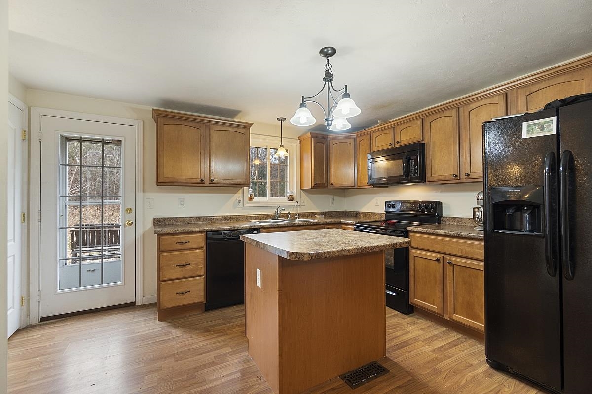 96 Green Farm Road New Ipswich, NH 03071 - Photo 23 of 29