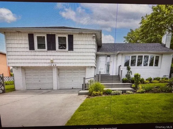 $999,999 | 1749 Union Avenue, Hewlett, NY 11557