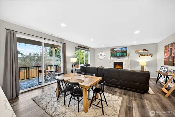 $739,000 | 2210 Southwest Putnam Drive, Oak Harbor, WA 98277