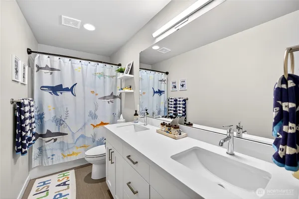 $739,000 | 2210 Southwest Putnam Drive, Oak Harbor, WA 98277