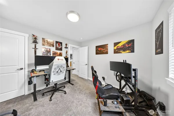 $739,000 | 2210 Southwest Putnam Drive, Oak Harbor, WA 98277