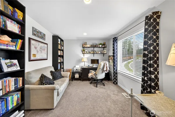 $739,000 | 2210 Southwest Putnam Drive, Oak Harbor, WA 98277