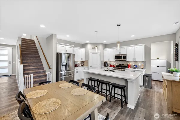 $739,000 | 2210 Southwest Putnam Drive, Oak Harbor, WA 98277