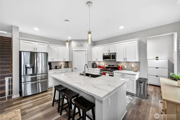 $739,000 | 2210 Southwest Putnam Drive, Oak Harbor, WA 98277