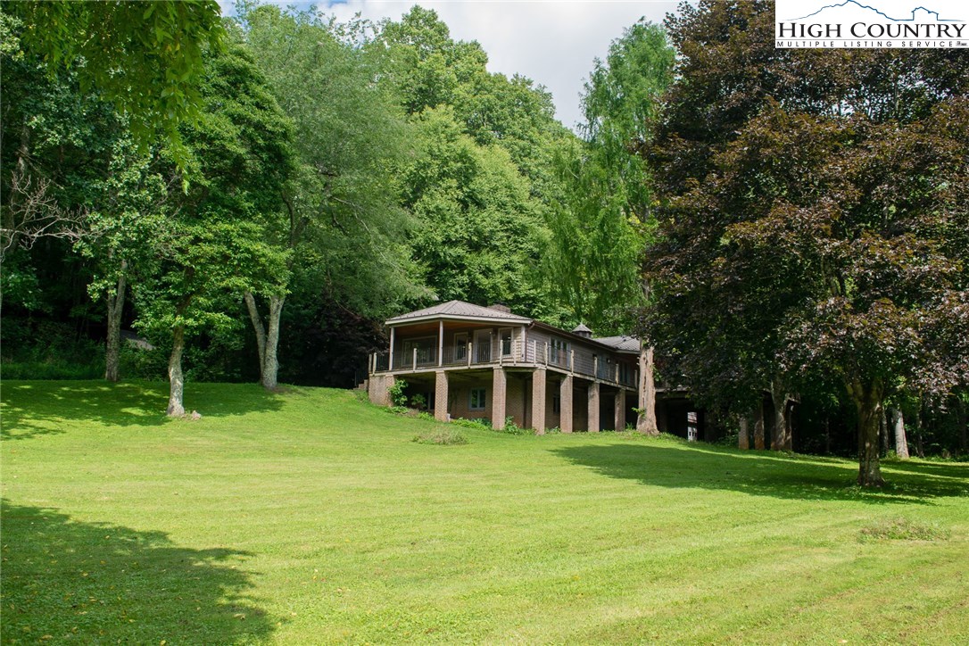 146 Mallard Lane Boone, NC 28607 - Photo 1 of 35 Gallery Image 1