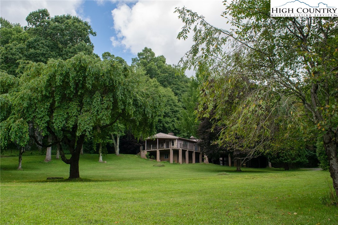 146 Mallard Lane Boone, NC 28607 - Photo 2 of 35 Gallery Image 2