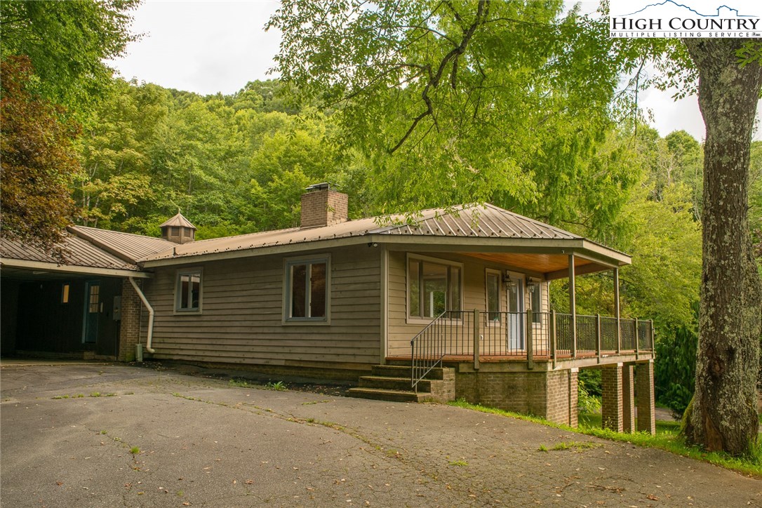 146 Mallard Lane Boone, NC 28607 - Photo 3 of 35 Gallery Image 3