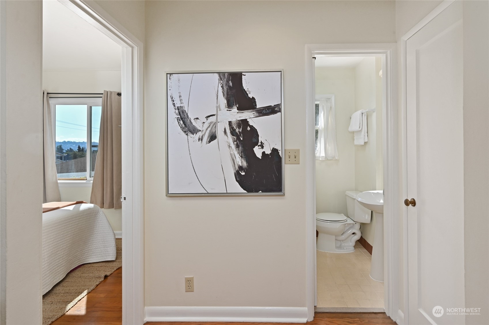 1015 North 40th Street Seattle, WA 98103 - Photo 13 of 20