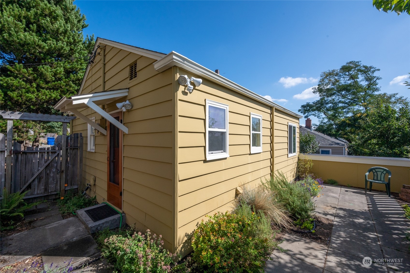 1015 North 40th Street Seattle, WA 98103 - Photo 18 of 20