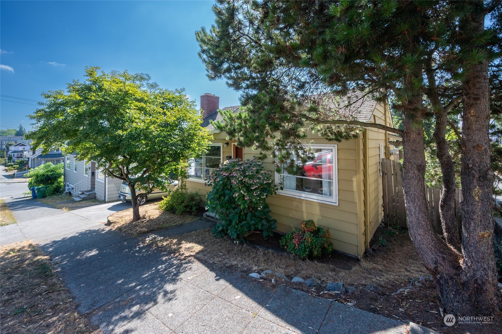 1015 North 40th Street Seattle, WA 98103 - Photo 2 of 20