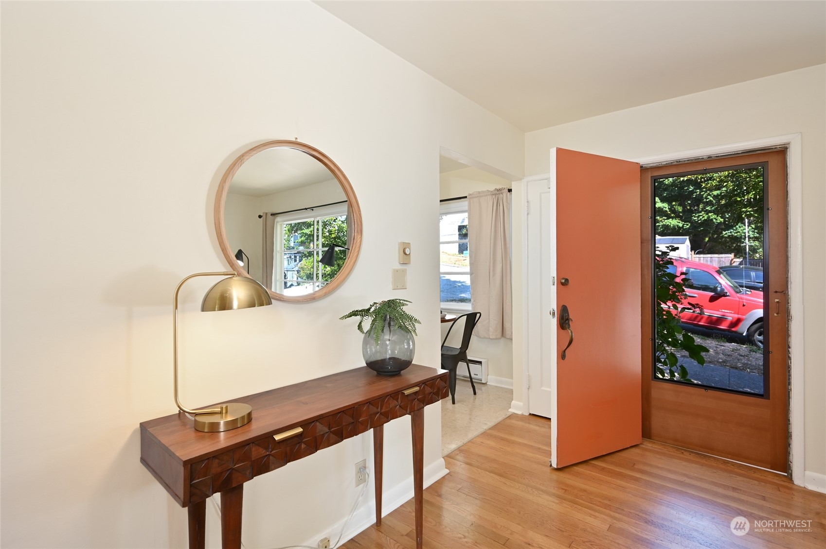 1015 North 40th Street Seattle, WA 98103 - Photo 4 of 20