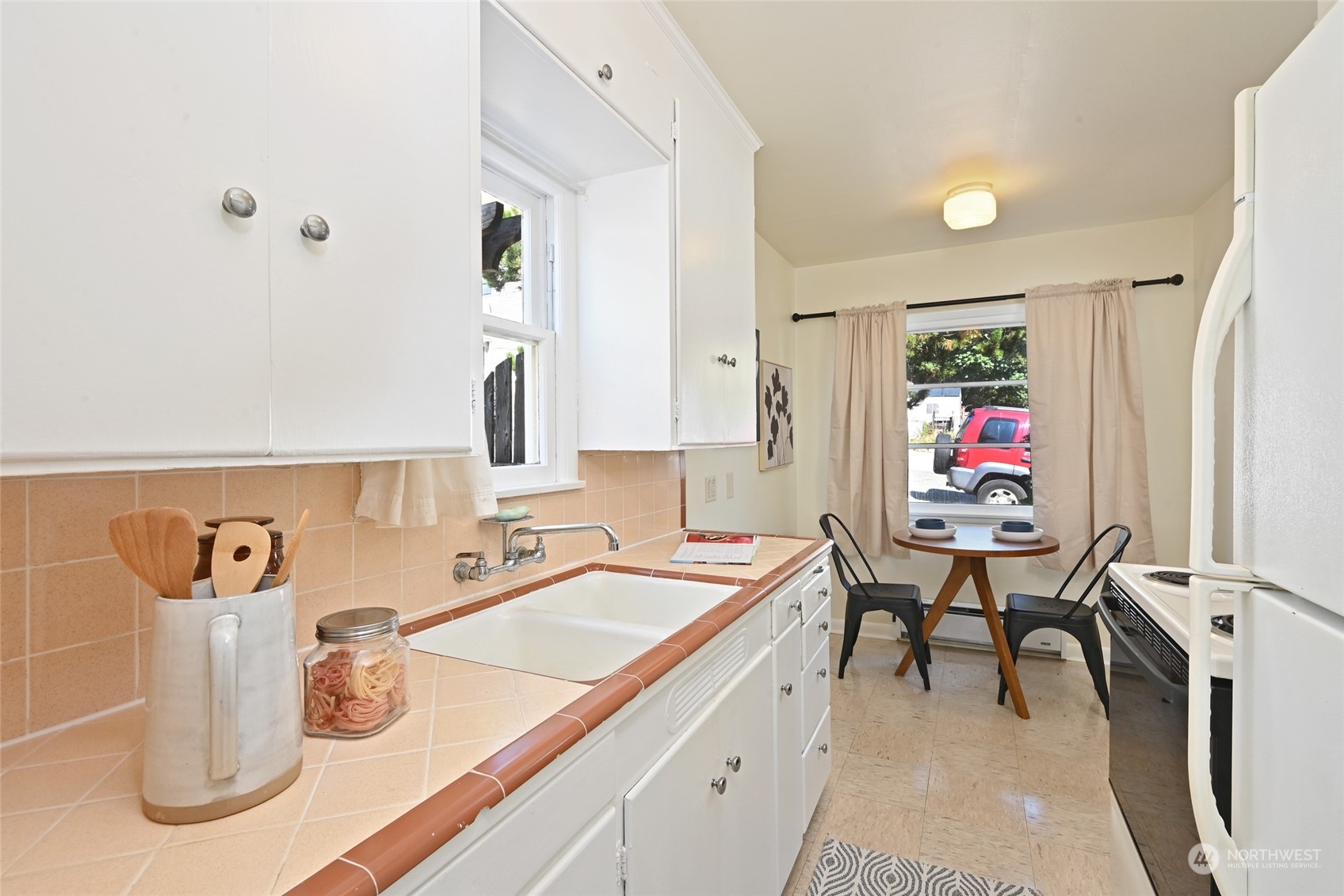 1015 North 40th Street Seattle, WA 98103 - Photo 9 of 20