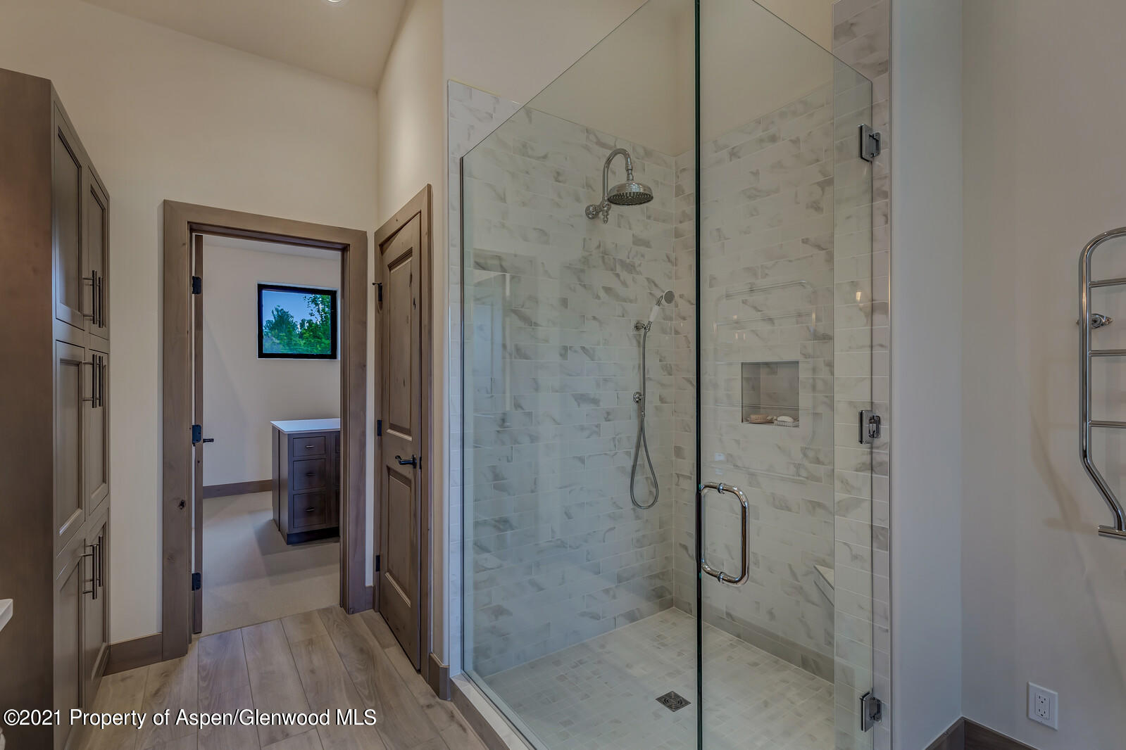 471 Boundary Lane Carbondale, CO 81623 - Photo 17 of 30 a bathroom with a shower