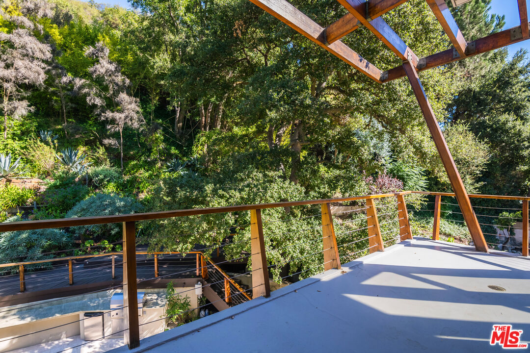 3600 Mandeville Canyon Road Los Angeles, CA 90049 - Photo 40 of 59