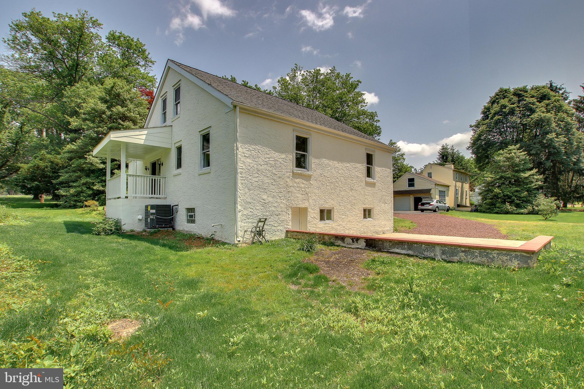 174 County Line Road Huntingdon Valley, PA 19006 - Photo 14 of 32 Back and side of property