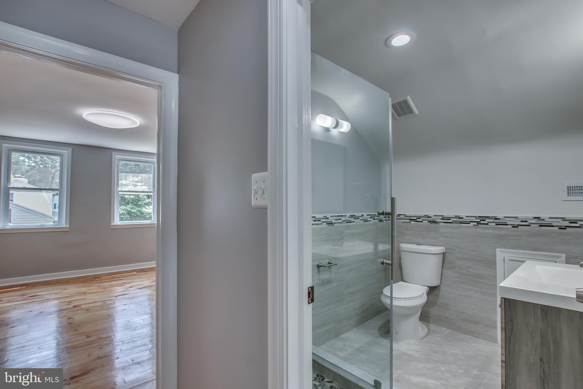 174 County Line Road Huntingdon Valley, PA 19006 - Photo 22 of 32 New bath second floor