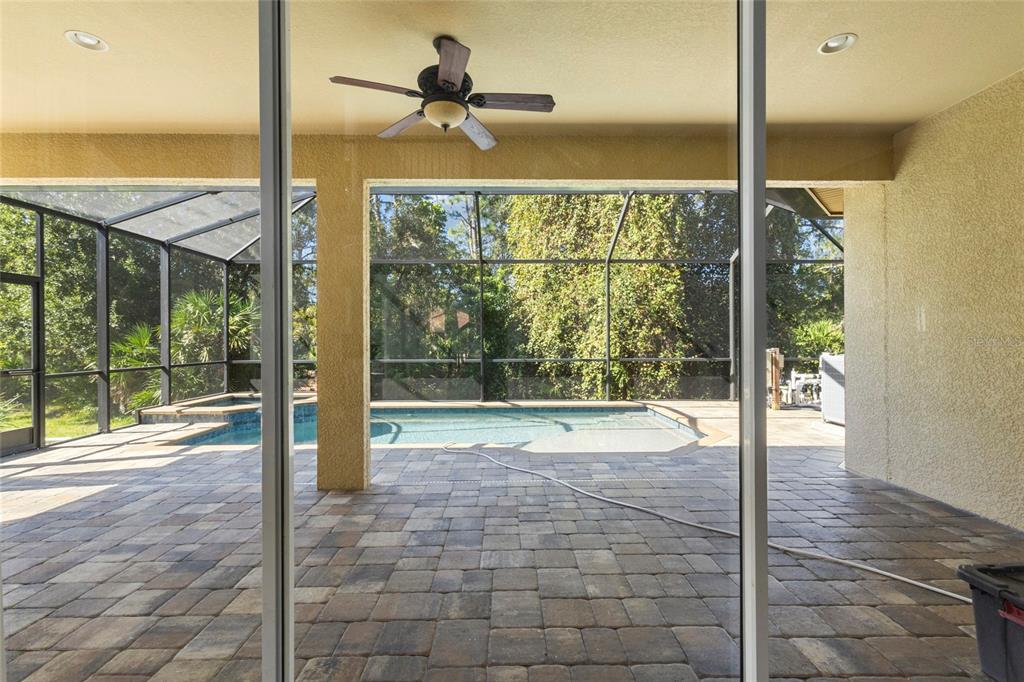 8134 Santa Rosa Court Sarasota, FL 34243 - Photo 24 of 52